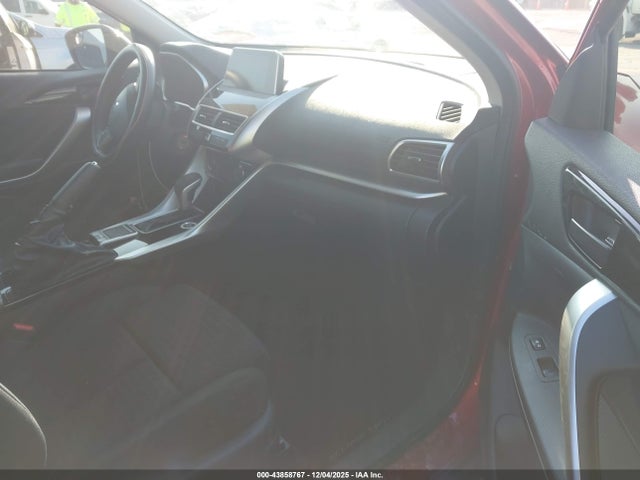 2018 MITSUBISHI ECLIPSE CROSS JA4AT4AA0JZ044517 Photo 4