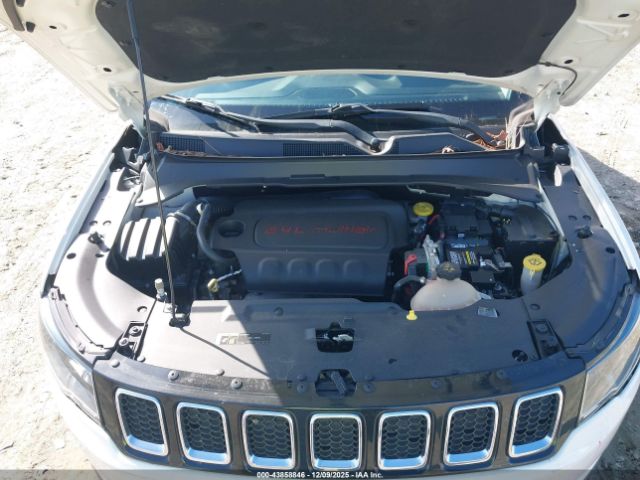 2018 JEEP COMPASS 3C4NJCAB6JT461860 Photo 9