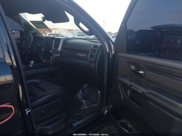 2022 RAM 1500 1C6SRFU98NN468621 Photo 4