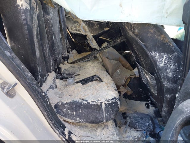 2018 BMW X1 WBXHU7C31J3F04343 Photo 7