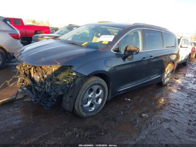 2018 CHRYSLER PACIFICA HYBRID 2C4RC1L7XJR183654 Photo 1