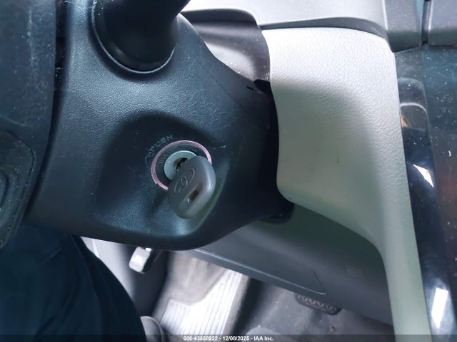 Toyota SIENNA LE 2015 5TDKK3DC6FS624075 Image 24