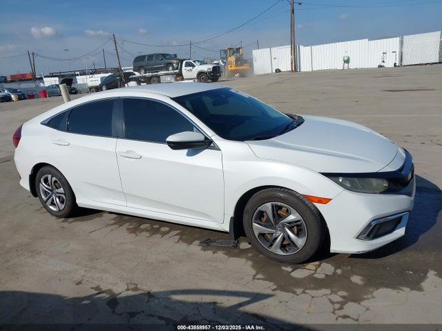 Auction sale of the 2019 Honda Civic Lx, vin: 2HGFC2F6XKH546863, lot number: 43858957