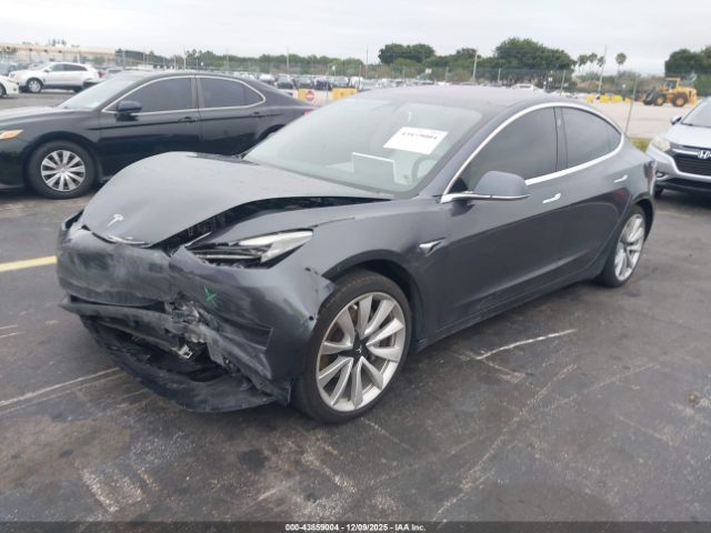 2019 TESLA MODEL 3 5YJ3E1EBXKF195530 Photo 1