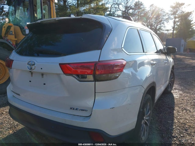 2019 TOYOTA HIGHLANDER 5TDJZRFH2KS596188 Photo 5