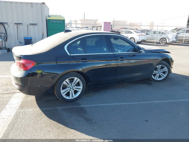 BMW 330I 2018 WBA8B9C57JK676943 Image 4