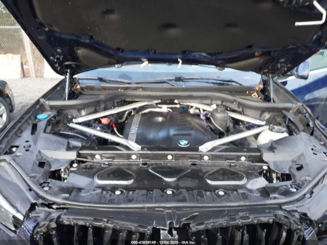 2025 BMW X5 5UX23EU00S9W72676 Photo 9