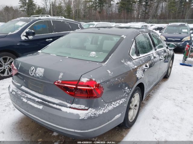 2018 VOLKSWAGEN PASSAT 1VWAA7A35JC003427 Photo 3