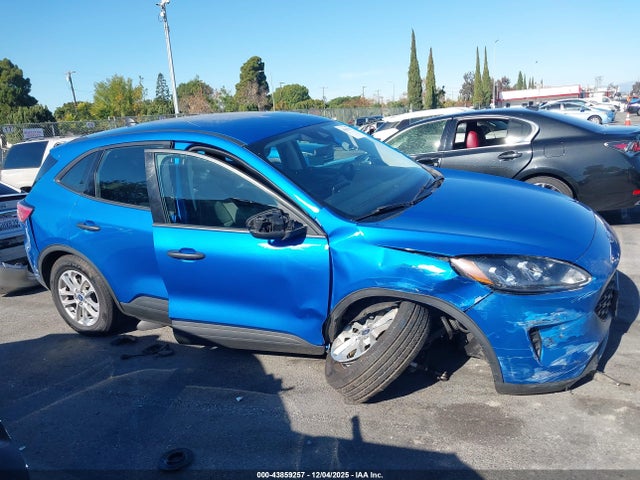 1FMCU9F6XMUA95288 Ford ESCAPE S