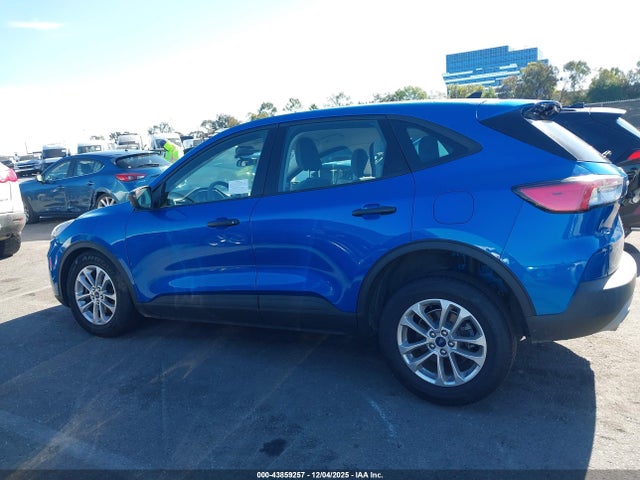 1FMCU9F6XMUA95288 Ford ESCAPE S
