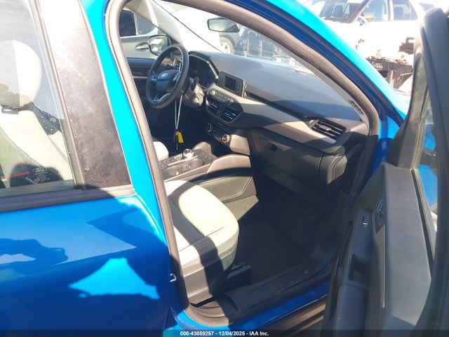 1FMCU9F6XMUA95288 Ford ESCAPE S
