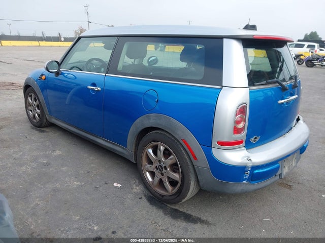 2012 MINI COOPER CLUBMAN WMWZF3C51CT190020 Photo 2
