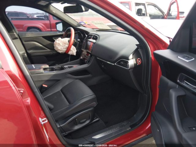 2017 JAGUAR F-PACE SADCJ2BV6HA893266 Photo 4