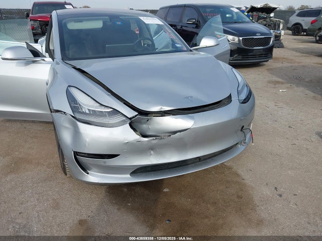 Aukcja sprzedaży 2018 Tesla Model 3 Long Range/mid Range, vin: 5YJ3E1EA8JF061329, numer aukcji: 43859358