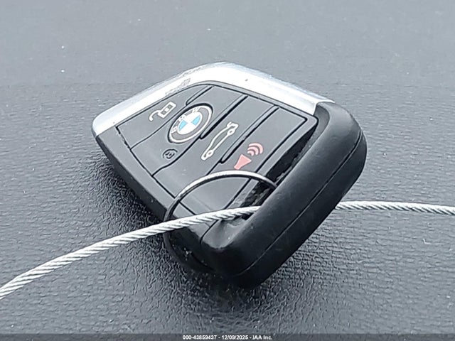 2017 BMW X1 WBXHU7C34H5D71687 Photo 10