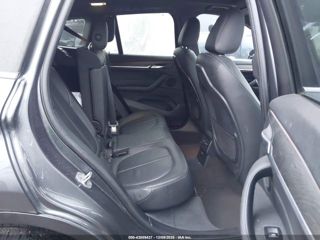 2017 BMW X1 WBXHU7C34H5D71687 Photo 7