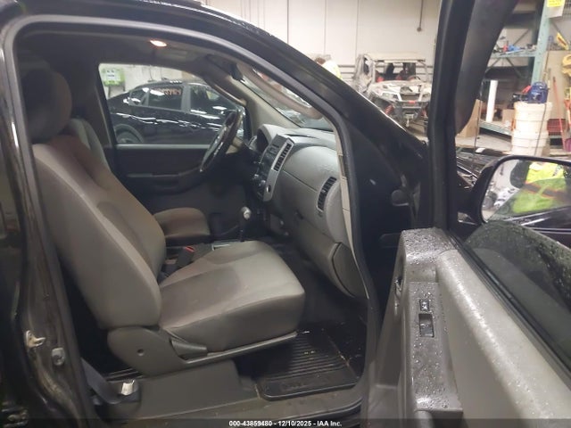 2011 NISSAN XTERRA 5N1AN0NW7BC518591 Photo 4