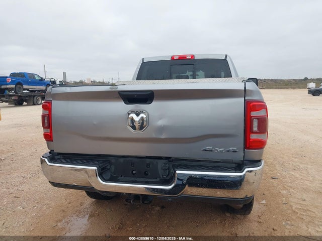 43859610 :رقم المزاد ، 3C6UR5CL6PG570155 vin ، 2023 Ram 2500 Tradesman  4x4 6'4 Box مزاد بيع