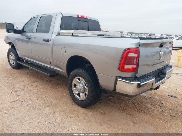 43859610 :رقم المزاد ، 3C6UR5CL6PG570155 vin ، 2023 Ram 2500 Tradesman  4x4 6'4 Box مزاد بيع