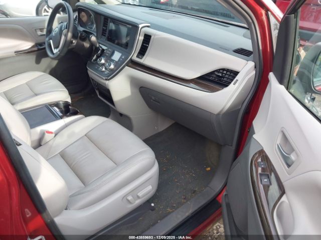 2017 TOYOTA SIENNA 5TDYZ3DC9HS897231 Photo 4