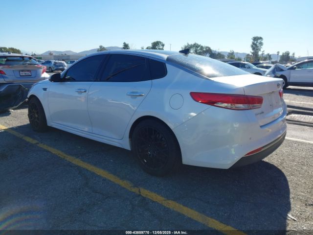 2018 KIA OPTIMA 5XXGU4L37JG222258 Photo 2