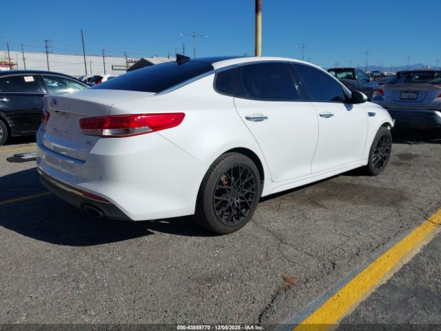 2018 KIA OPTIMA 5XXGU4L37JG222258 Photo 3