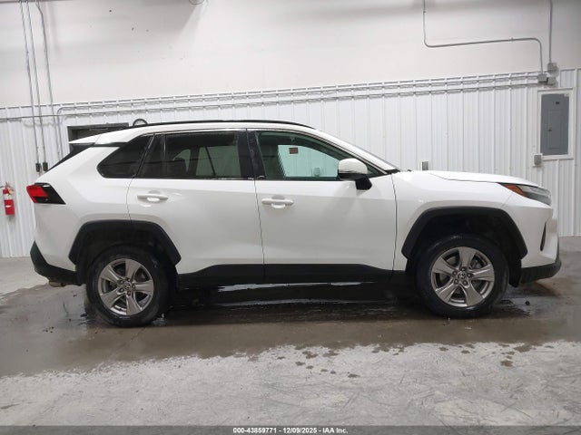 Toyota Rav4 Xle 2022 2T3P1RFV7NW256030 Image 13