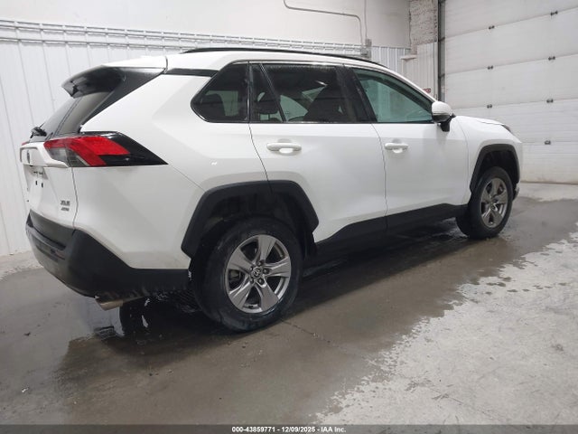Toyota Rav4 Xle 2022 2T3P1RFV7NW256030 Image 4