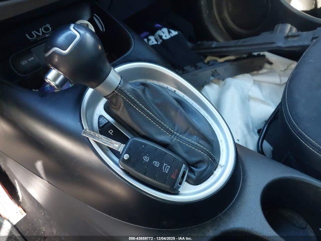 KIA SOUL + 2015 KNDJP3A56F7192911 Image 11