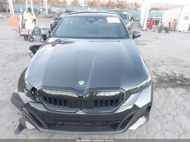 BMW 530I 2026 WBA43FJ09TCW43084 Image 12