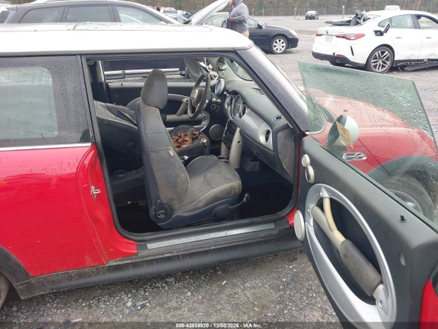 2003 MINI COOPER S WMWRE33443TD62747 Photo 4