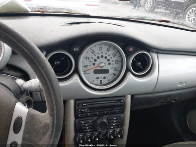 2003 MINI COOPER S WMWRE33443TD62747 Photo 6