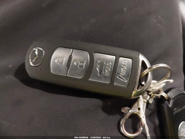 JM1BM1W32E1114877 Mazda Mazda3 S Grand Touring