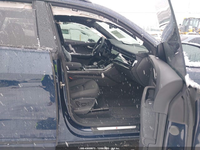 2024 AUDI Q8 WA1EVBF1XRD020226 Photo 4