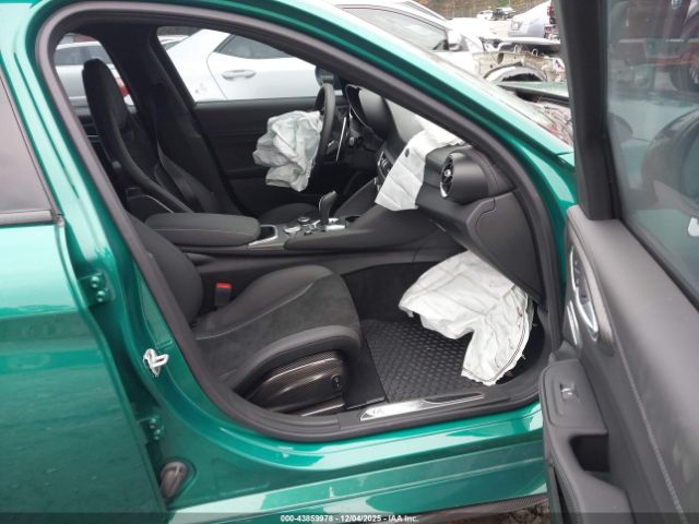 2024 ALFA ROMEO GIULIA ZARFAMEVXR7690627 Photo 4