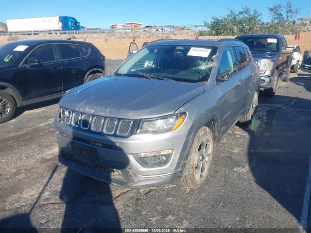 Jeep New Compass Latitude Fwd 2017 3C4NJCBB5HT629495 Image 2