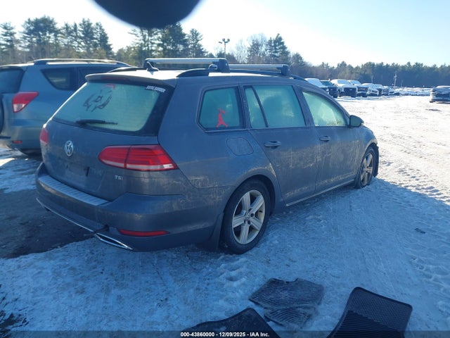 2018 VOLKSWAGEN GOLF SPORTWAGEN 3VWD17AUXJM753118 Photo 3