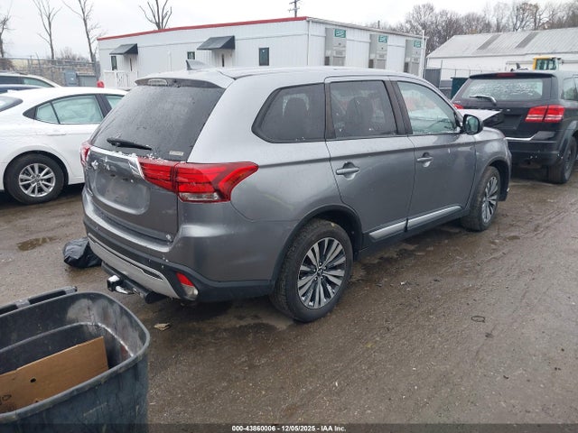 2020 MITSUBISHI OUTLANDER JA4AZ3A31LZ004332 Photo 3