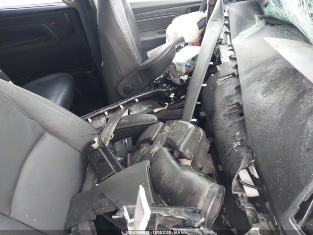 43860039 :رقم المزاد ، 5FNRL6H76NB033015 vin ، 2022 Honda Odyssey Ex-l مزاد بيع