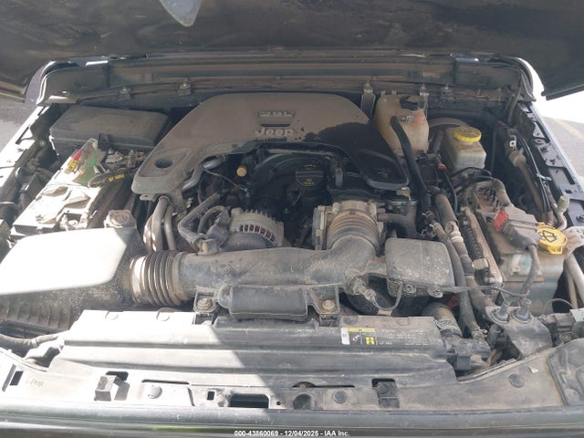 1C4HJXDG8KW598631 Jeep Wrangler Unlimited Sport S 4x4