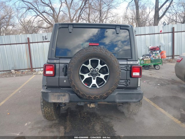 1C4HJXDG8KW598631 Jeep Wrangler Unlimited Sport S 4x4