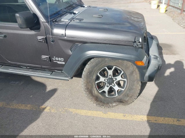 1C4HJXDG8KW598631 Jeep Wrangler Unlimited Sport S 4x4