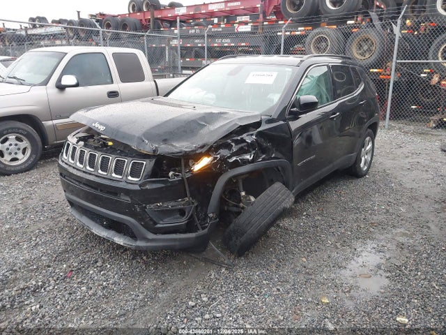 2018 Jeep Compass Latitude 4x4 მანქანა იყიდება აუქციონზე, vin: 3C4NJDBB6JT250081, აუქციონის ნომერი: 43860201