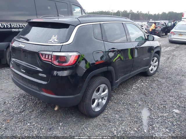 2018 Jeep Compass Latitude 4x4 მანქანა იყიდება აუქციონზე, vin: 3C4NJDBB6JT250081, აუქციონის ნომერი: 43860201