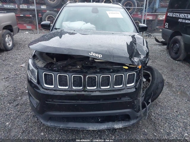 2018 Jeep Compass Latitude 4x4 მანქანა იყიდება აუქციონზე, vin: 3C4NJDBB6JT250081, აუქციონის ნომერი: 43860201