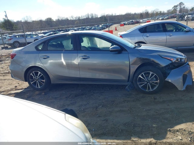 Aukcja sprzedaży 2024 Kia Forte Lxs, vin: 3KPF24AD7RE710238, numer aukcji: 43860241