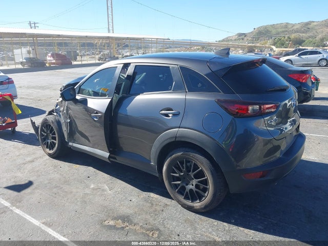 2021 MAZDA CX-3 JM1DKDB76M1500483 Photo 2