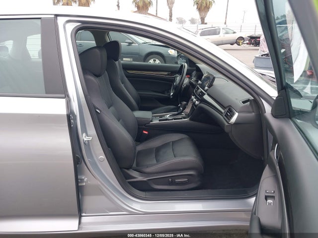 1HGCV1F43NA064910 Honda Accord Sport Se