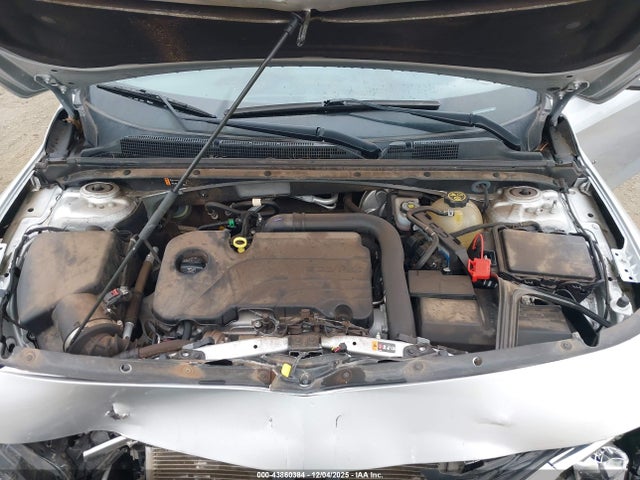 1G1ZD5ST9NF161329 Chevrolet Malibu Fwd Lt