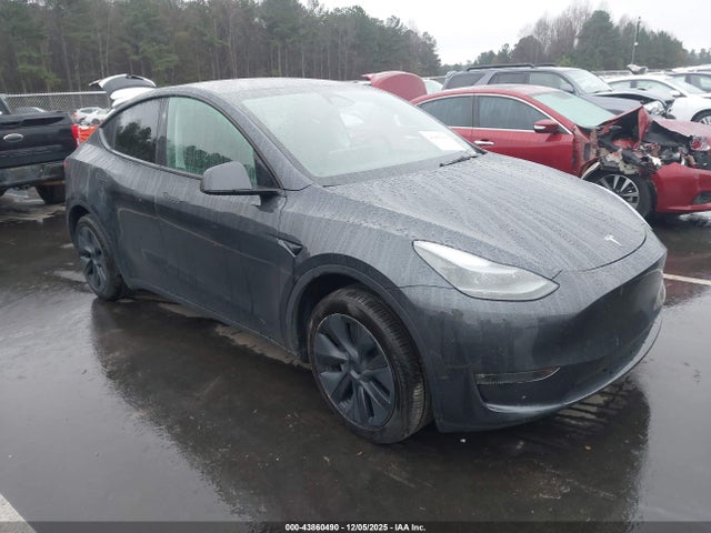 2024 TESLA MODEL Y 7SAYGDEE5RA325400 Photo 0